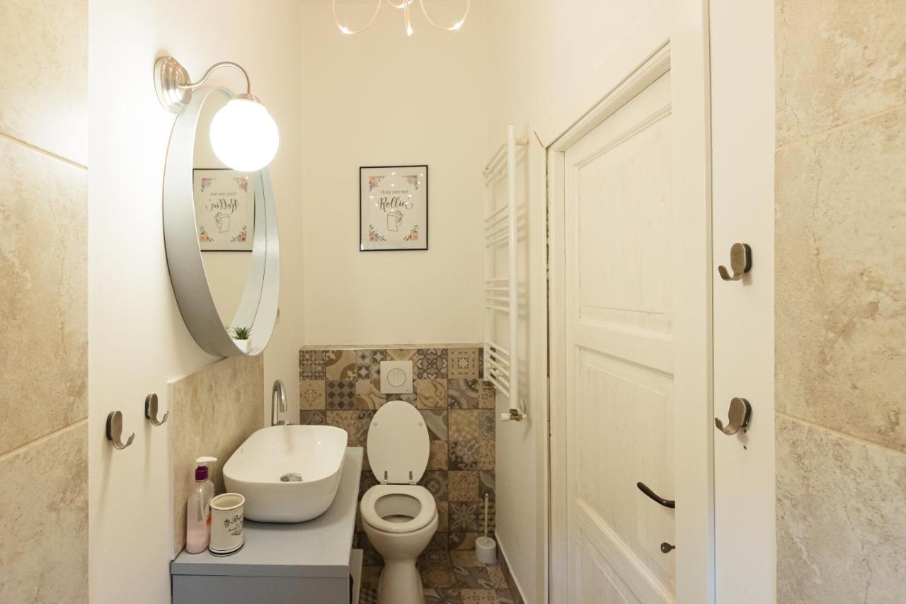 Chic Apartment In Historical City Center Timișoara Zewnętrze zdjęcie